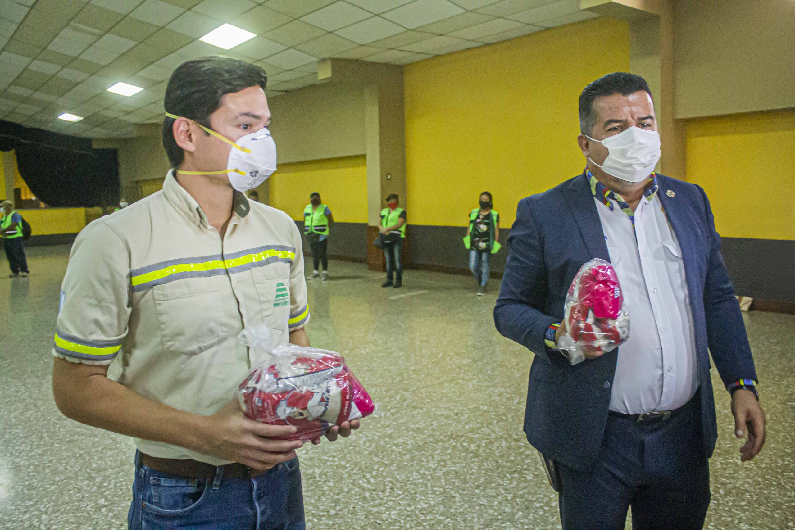 Cementos Progreso Entreg Mil Libras De Alimento Para Familias En